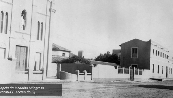 A CAPELA DA MEDALHA MILAGROSA DE ARACATI